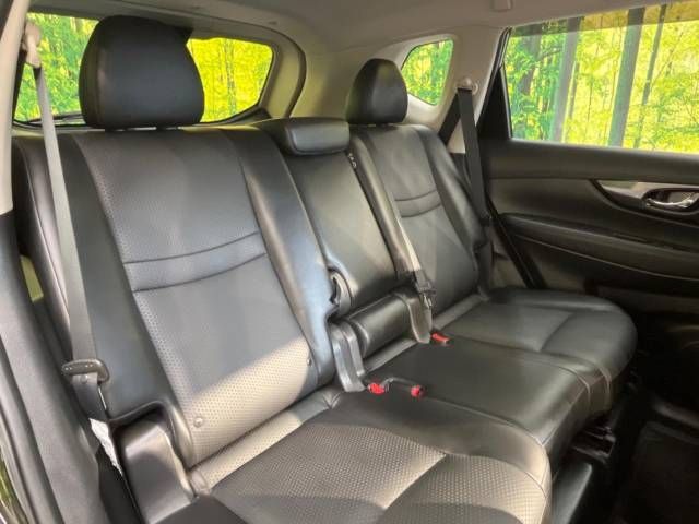 Nissan X-TRAIL 2018-04 18336-9