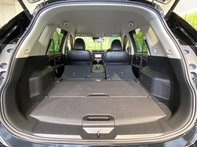 Nissan X-TRAIL 2018-04 18336-10