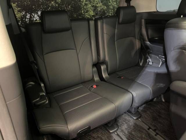 Toyota ALPHARD 2019-09 180711-11