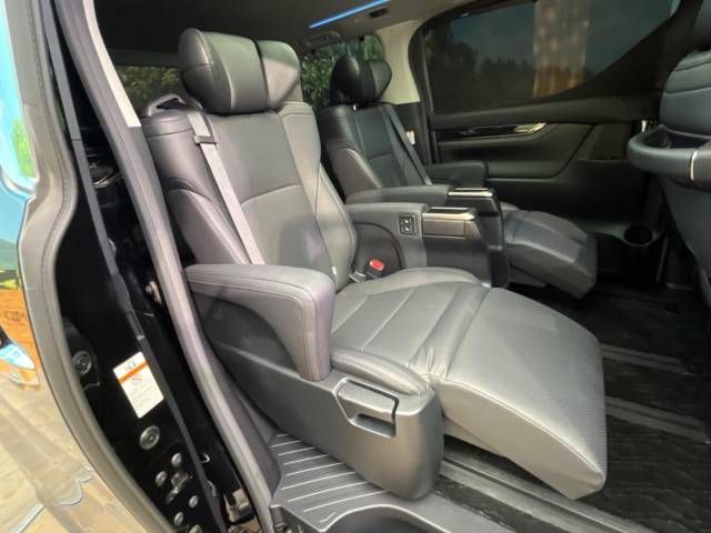 Toyota ALPHARD 2019-09 180711-10