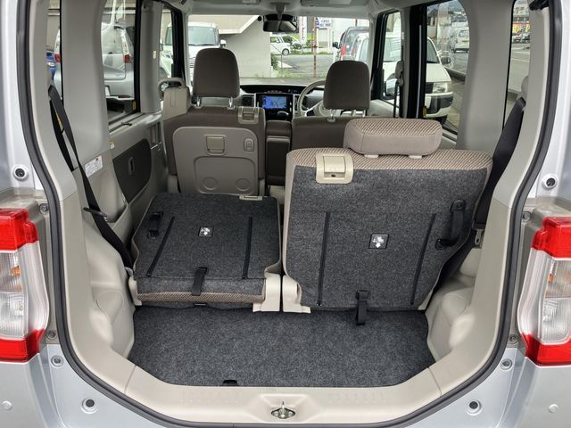 Daihatsu TANTO 2018-03 7877-21