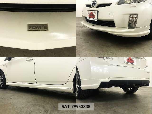 Toyota PRIUS 2011-11 349959-3