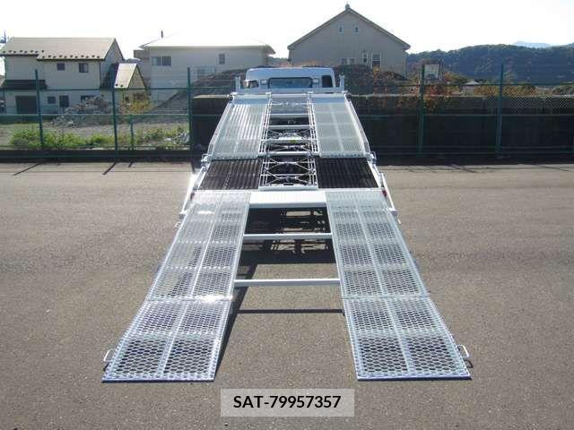 Mitsubishi CANTER 2023-07 302645-6