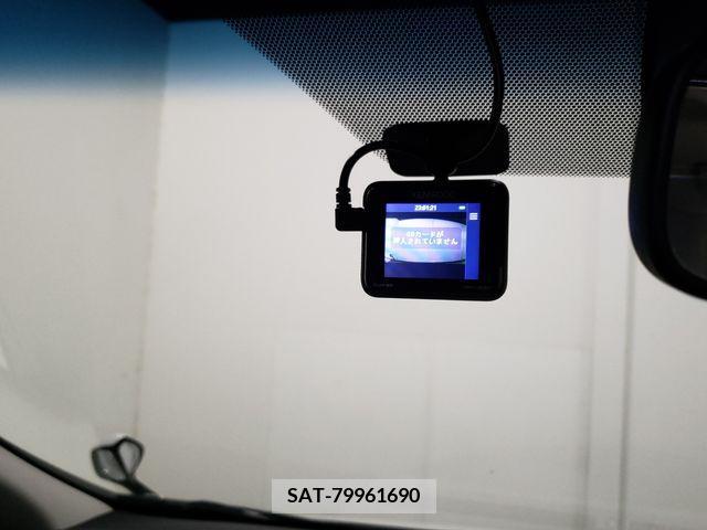 Toyota ALPHARD 2018-04 381089-18