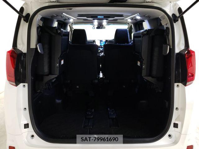 Toyota ALPHARD 2018-04 381089-29