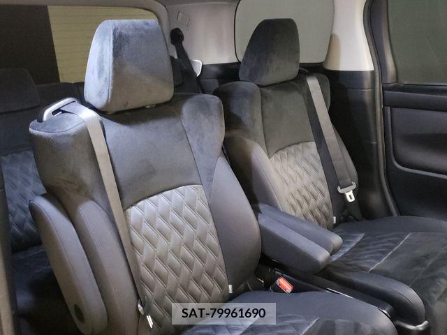 Toyota ALPHARD 2018-04 381089-21