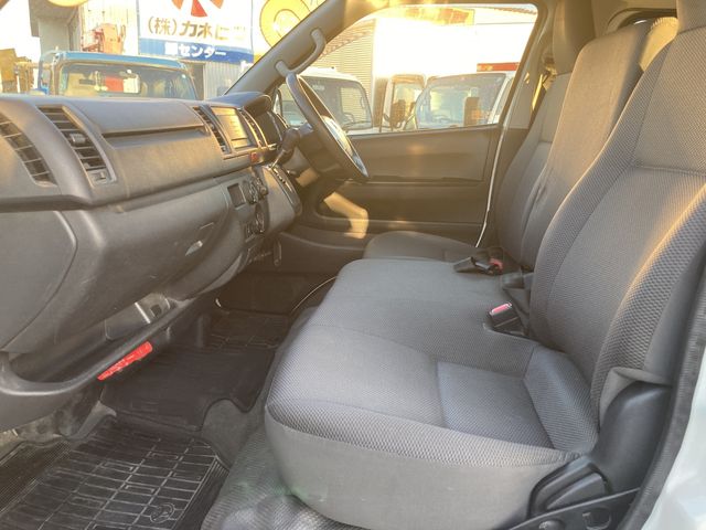 Toyota REGIUSACE VAN 2019-08 193670-8