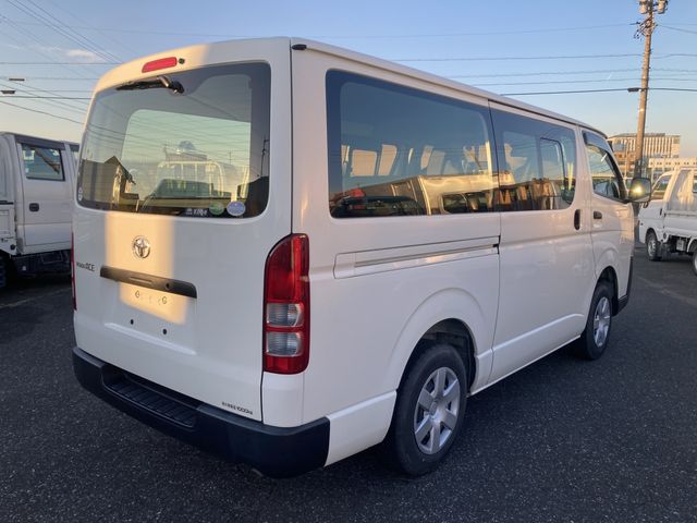 Toyota REGIUSACE VAN 2019-08 193670-5