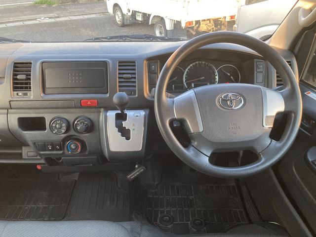 Toyota REGIUSACE VAN 2019-08 193670-9