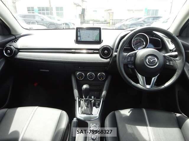 Mazda DEMIO 2016-04 267990-1