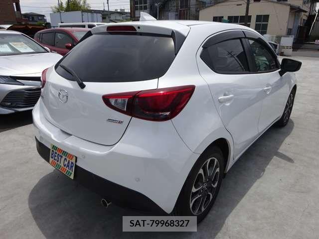 Mazda DEMIO 2016-04 267990-7