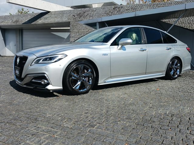Toyota CROWN SEDAN 2018-06 12787-1