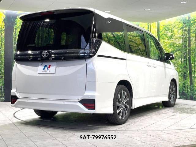 Toyota VOXY 2023-09 343983-17