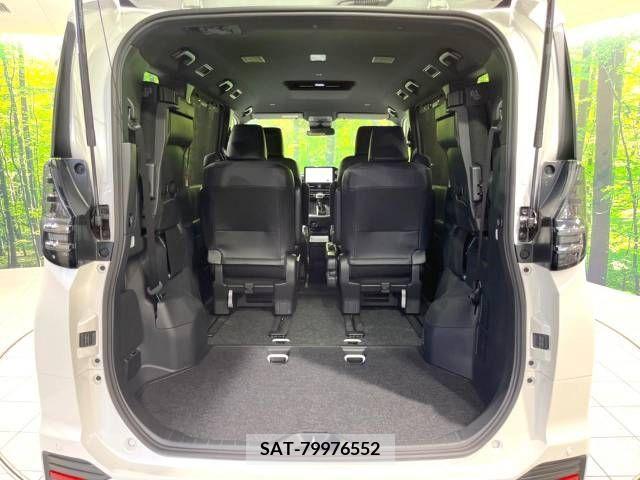 Toyota VOXY 2023-09 343983-10