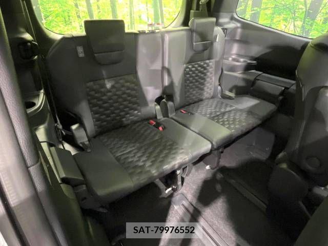 Toyota VOXY 2023-09 343983-9