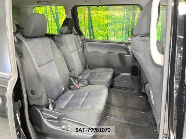 Toyota VOXY 2015-01 321420-9
