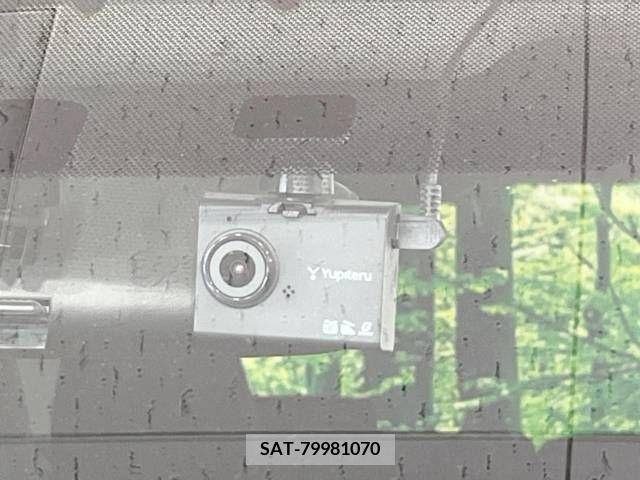 Toyota VOXY 2015-01 321420-7