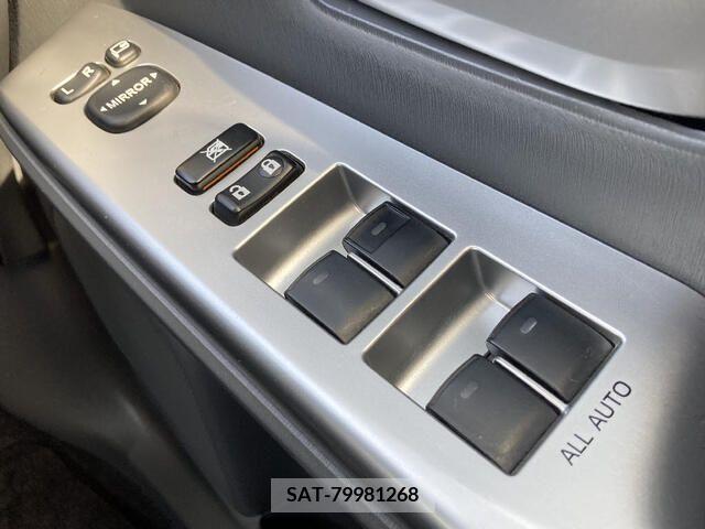 Toyota PRIUS ALPHA 2012-02 283783-13