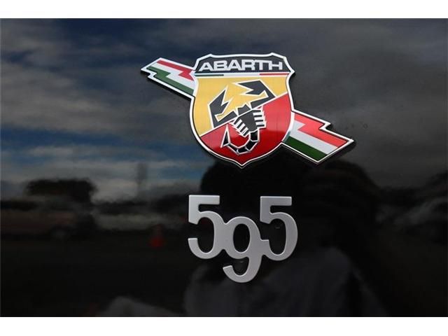 Abarth 595 2021-07 20589-25