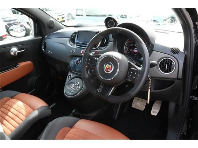 Abarth 595 2021-07 20589-8