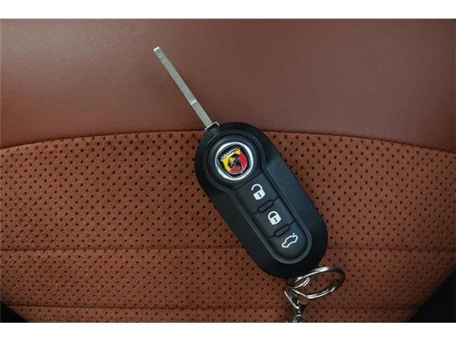 Abarth 595 2021-07 20589-20