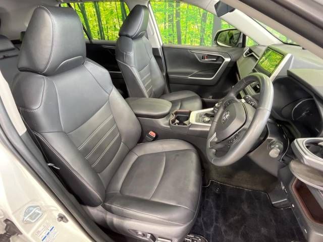 Toyota RAV4 2021-06 10466-8