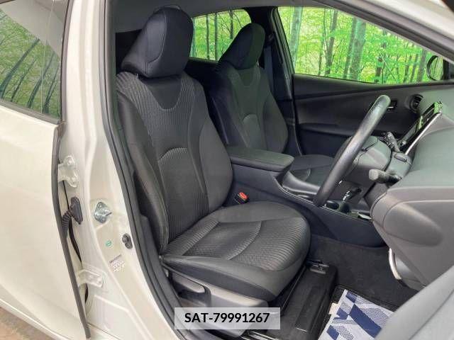 Toyota PRIUS 2017-03 366685-8