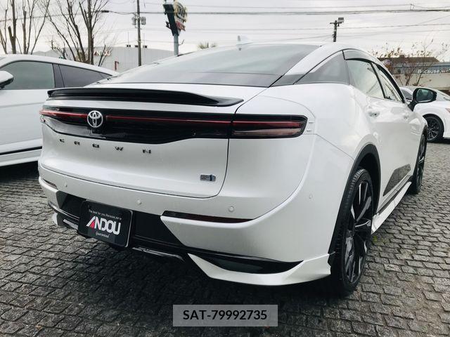 Toyota CROWN 2023-01 205791-6