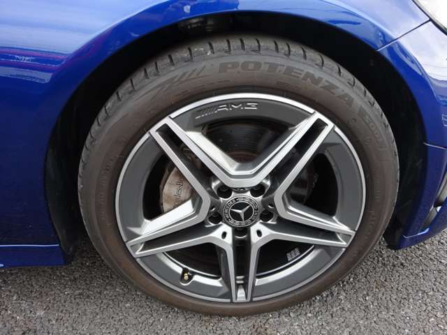 Mercedes Benz C-CLASS 2020-03 23674-13