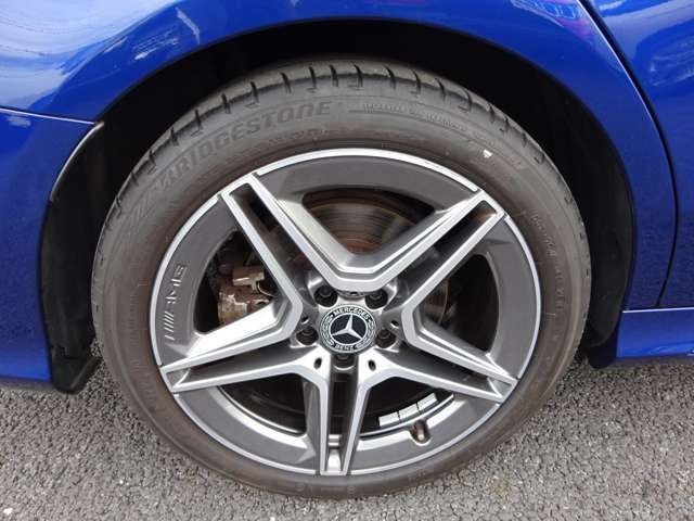 Mercedes Benz C-CLASS 2020-03 23674-12