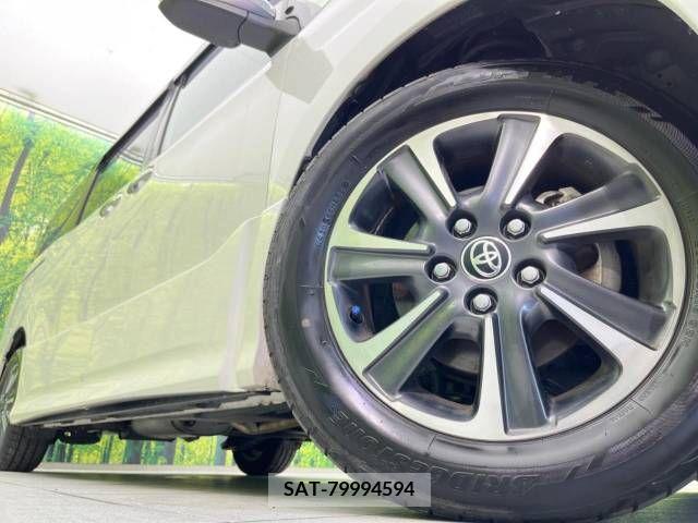 Toyota VOXY 2019-08 370401-14