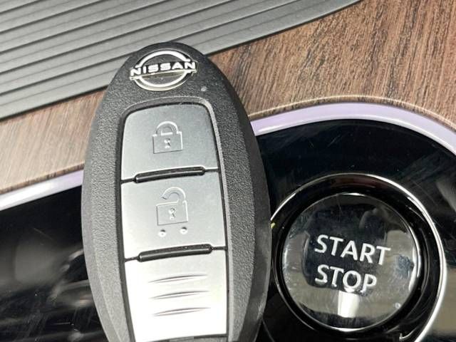Nissan AURA 2023-06 184746-7