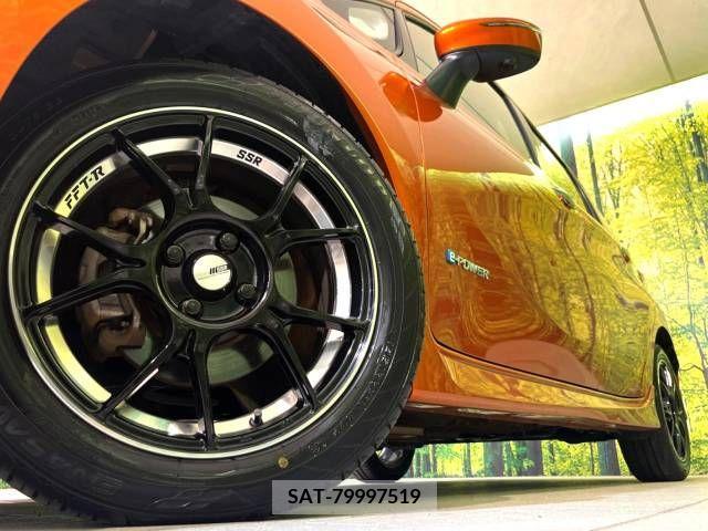Nissan NOTE 2016-11 305329-13