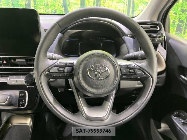 Toyota AQUA 2021-08 260266-11