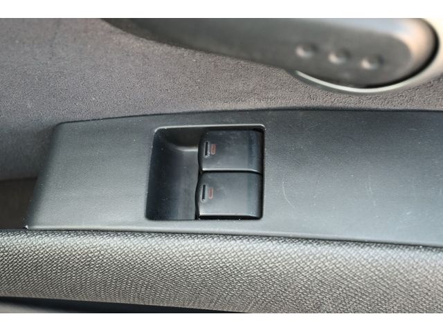 Nissan MICRA C+C 2007-08 192883-26