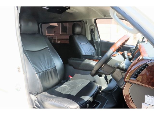 Toyota HIACE VAN 2014-09 13605-12