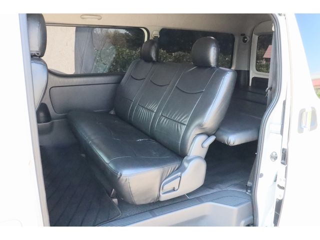 Toyota HIACE VAN 2014-09 13605-15
