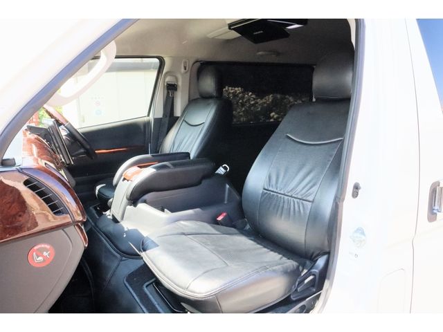 Toyota HIACE VAN 2014-09 13605-13