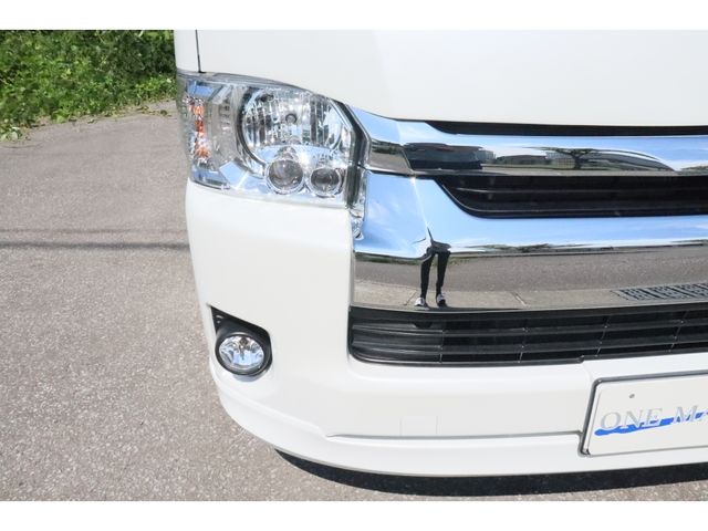 Toyota HIACE VAN 2014-09 13605-7
