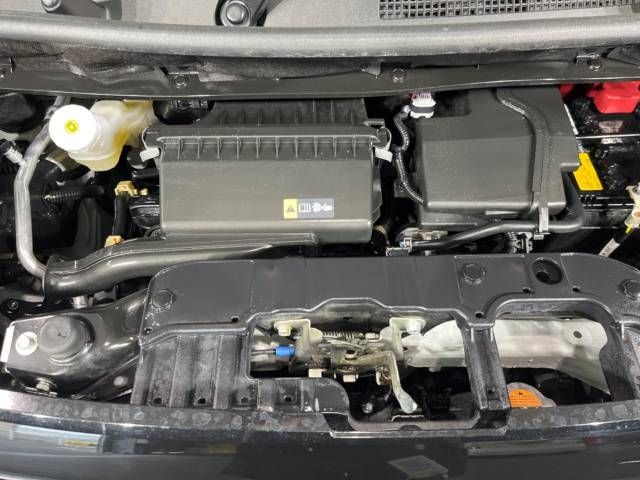 Nissan ROOX 2022-05 15744-18