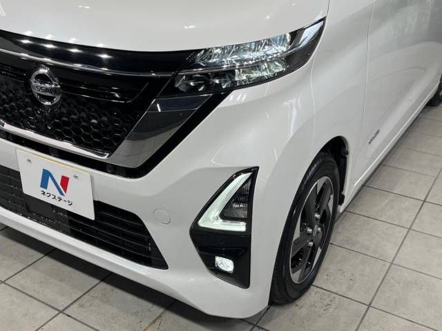 Nissan ROOX 2022-05 15744-12