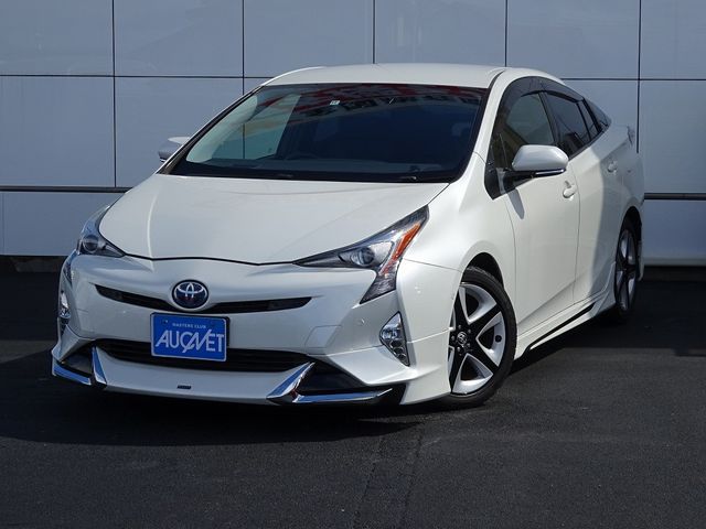Toyota PRIUS 2017-01 9679-0