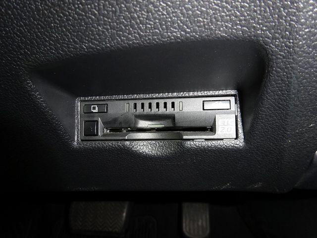 Toyota PRIUS 2017-01 9679-25