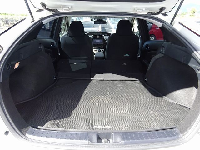 Toyota PRIUS 2017-01 9679-14