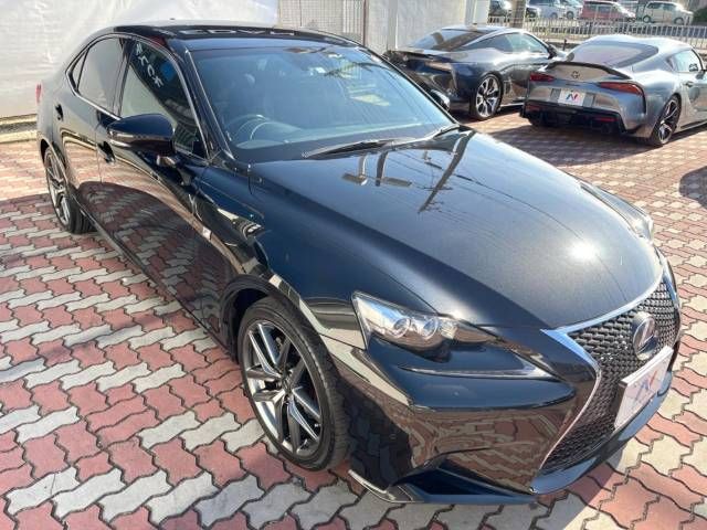 Lexus IS 2013-09 185307-16