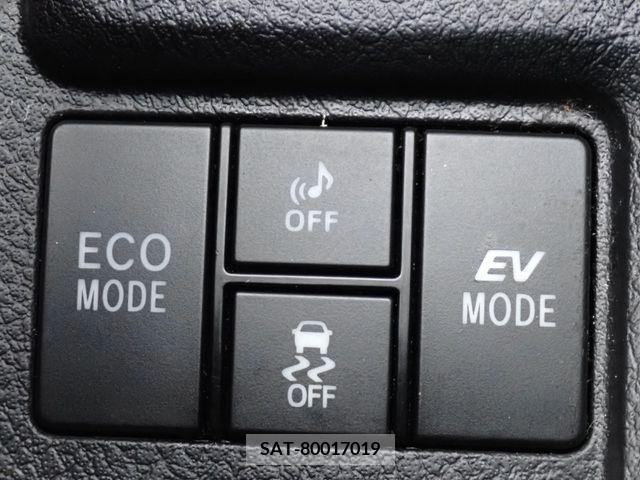 Toyota COROLLA AXIO 2018-09 264646-17