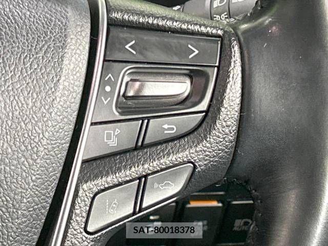 Toyota VELLFIRE 2018-05 217511-6