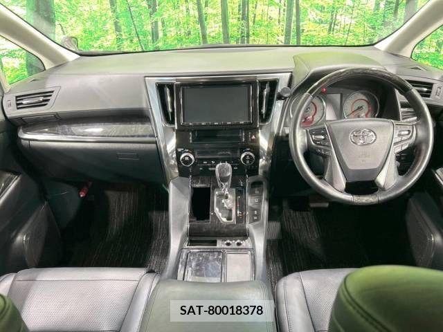 Toyota VELLFIRE 2018-05 217511-1