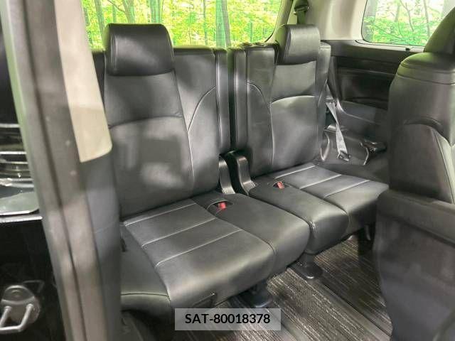 Toyota VELLFIRE 2018-05 217511-12