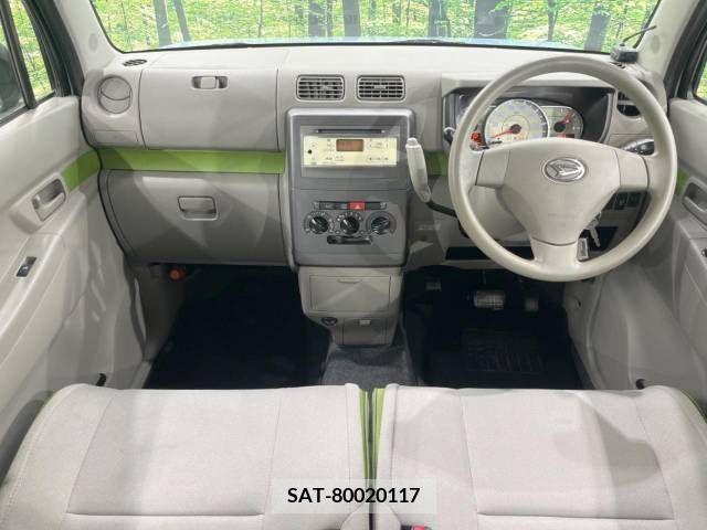Daihatsu MOVE CONTE 2014-08 279215-1